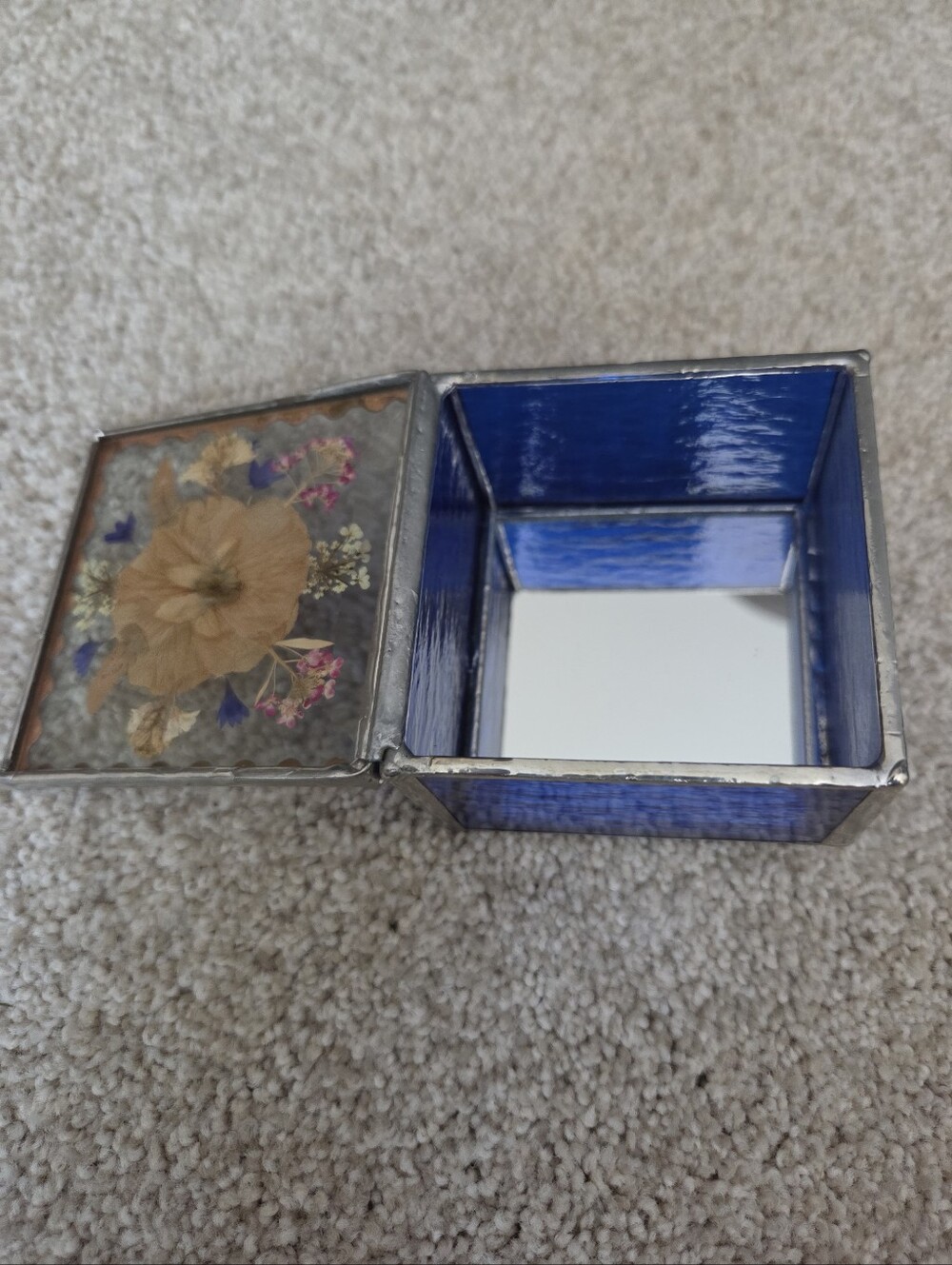 Blue Stained Glass Trinket Box with Pressed Flower Lid - Picture 2 of 5
